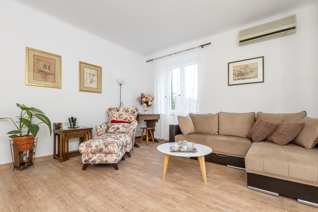 For All Seasons Apartment Split Rum bild