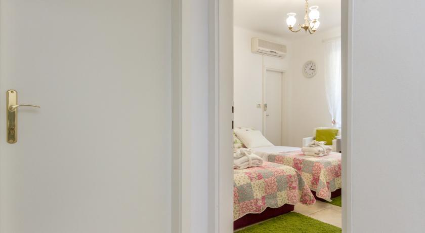 For All Seasons Apartment Split Rum bild